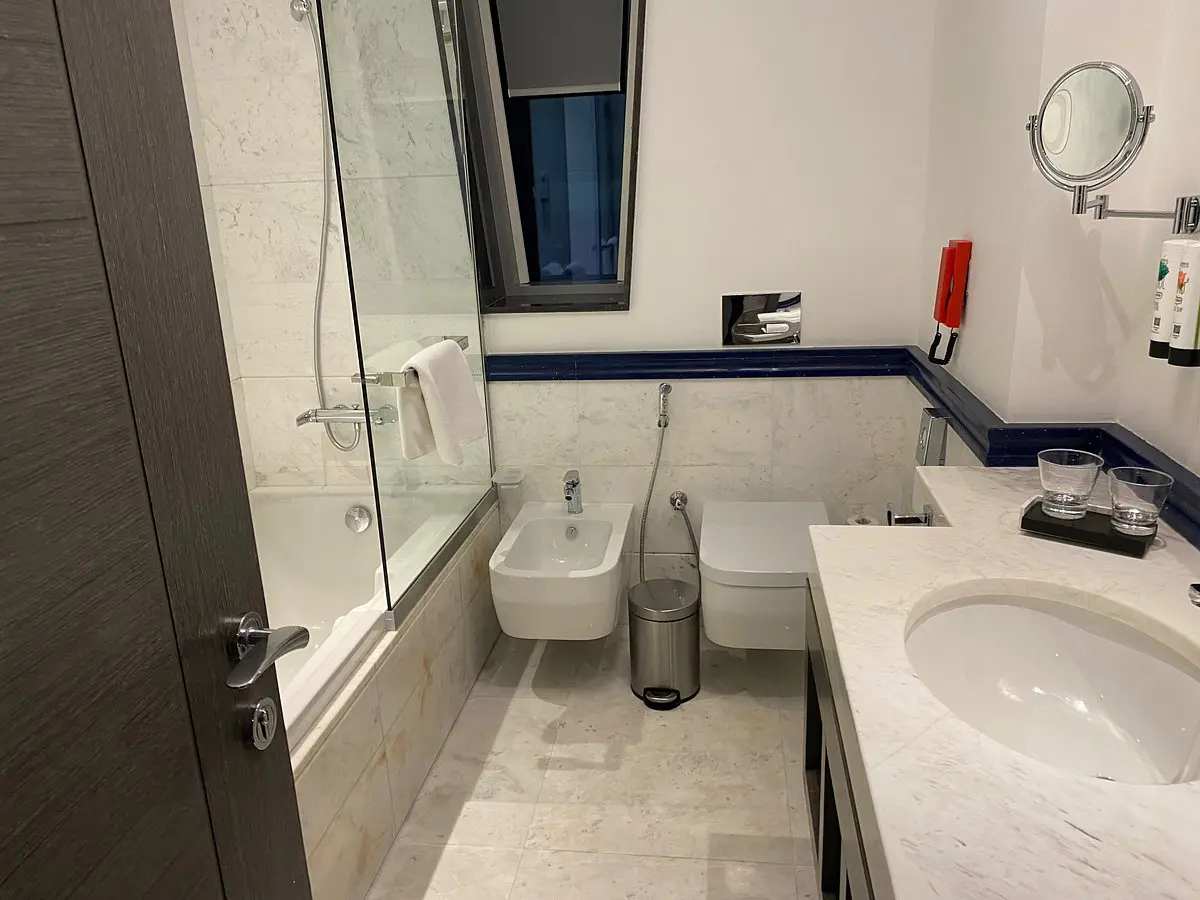 سرویس بهداشتی و حمام هتل اج کریک ساید